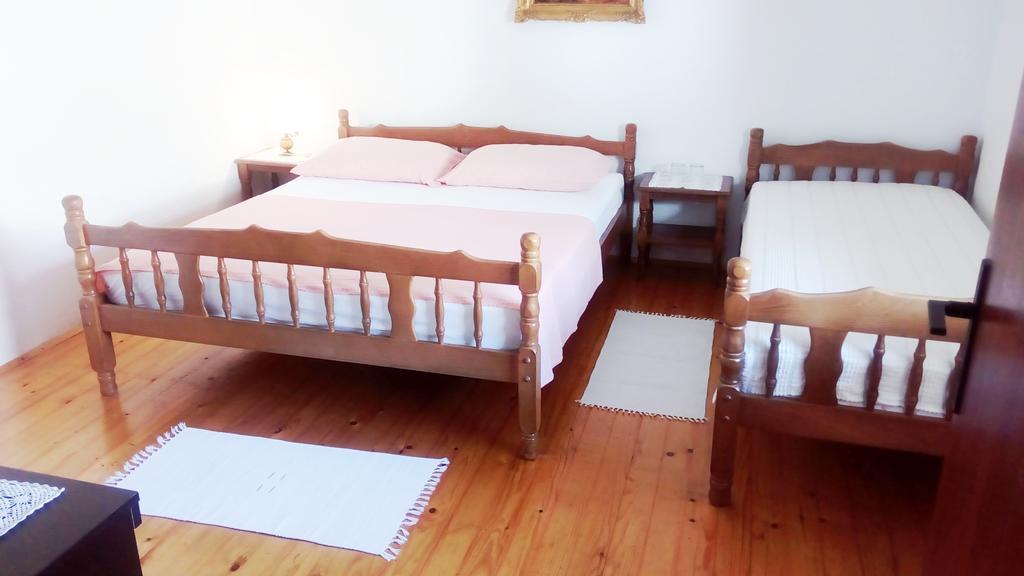 Apartment And Rooms Markovic เซนญ์ ภายนอก รูปภาพ
